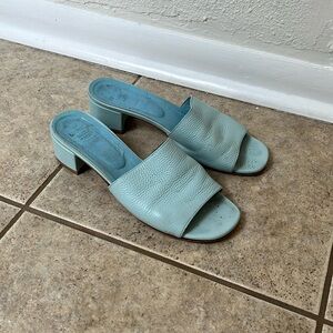 MNZ blue sandals